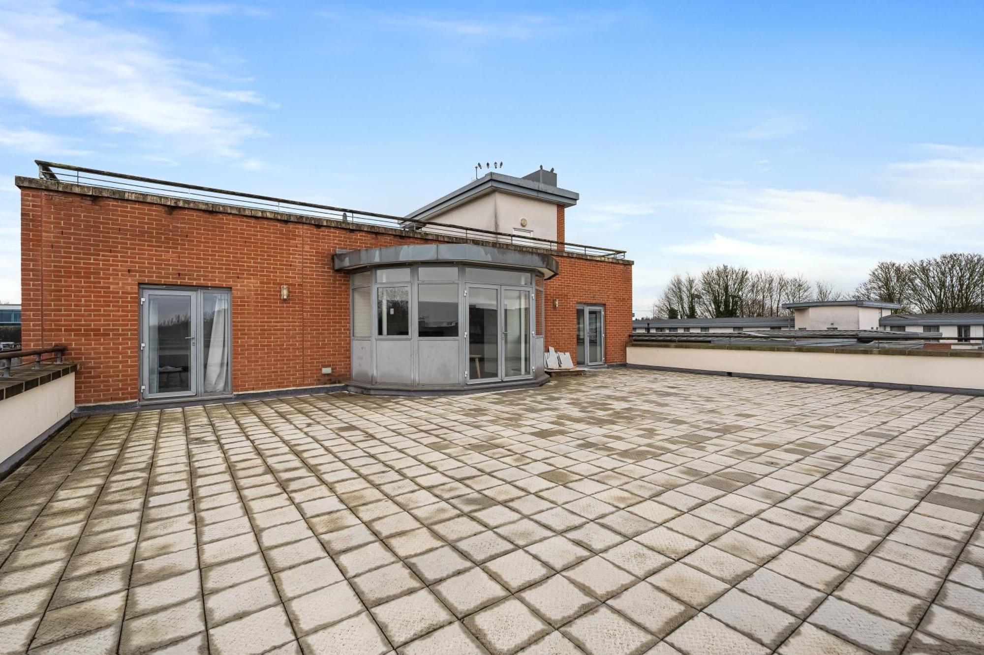 Long Letting - Luxurious 3 Bedroom Penthouse In City Centre - Parking Included! Τσέλμσφορντ Εξωτερικό φωτογραφία